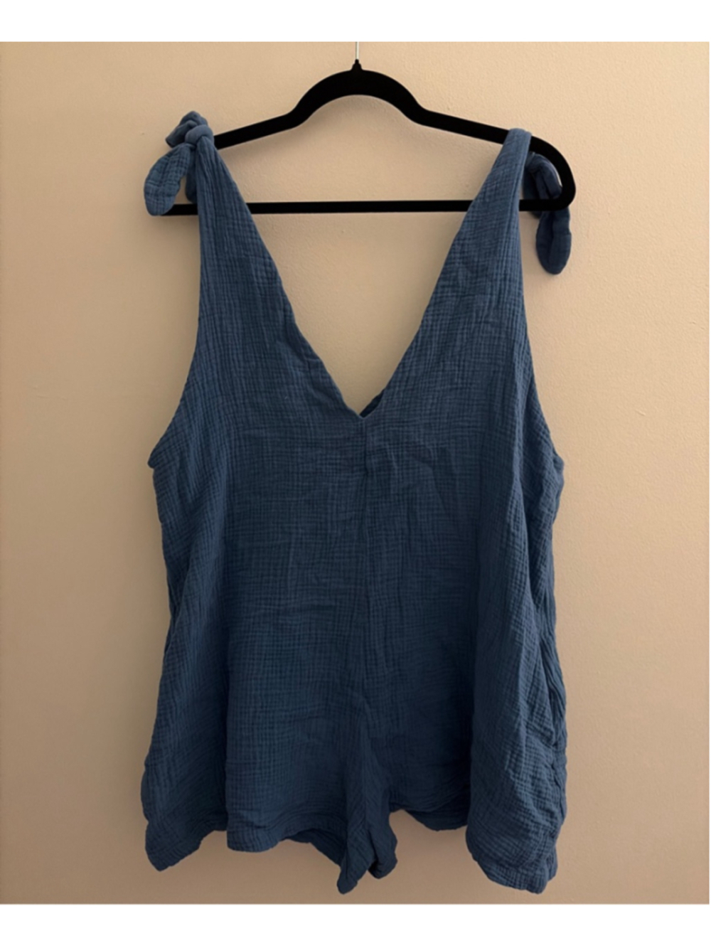 Women's CUPSHE Blue Gauze V-Neck Romper M